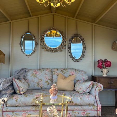 The Pink Cottage Upstairs Suite & Garden Summer Room Whitehead Εξωτερικό φωτογραφία