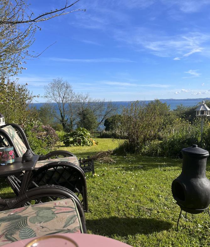 The Pink Cottage Upstairs Suite & Garden Summer Room Whitehead Εξωτερικό φωτογραφία