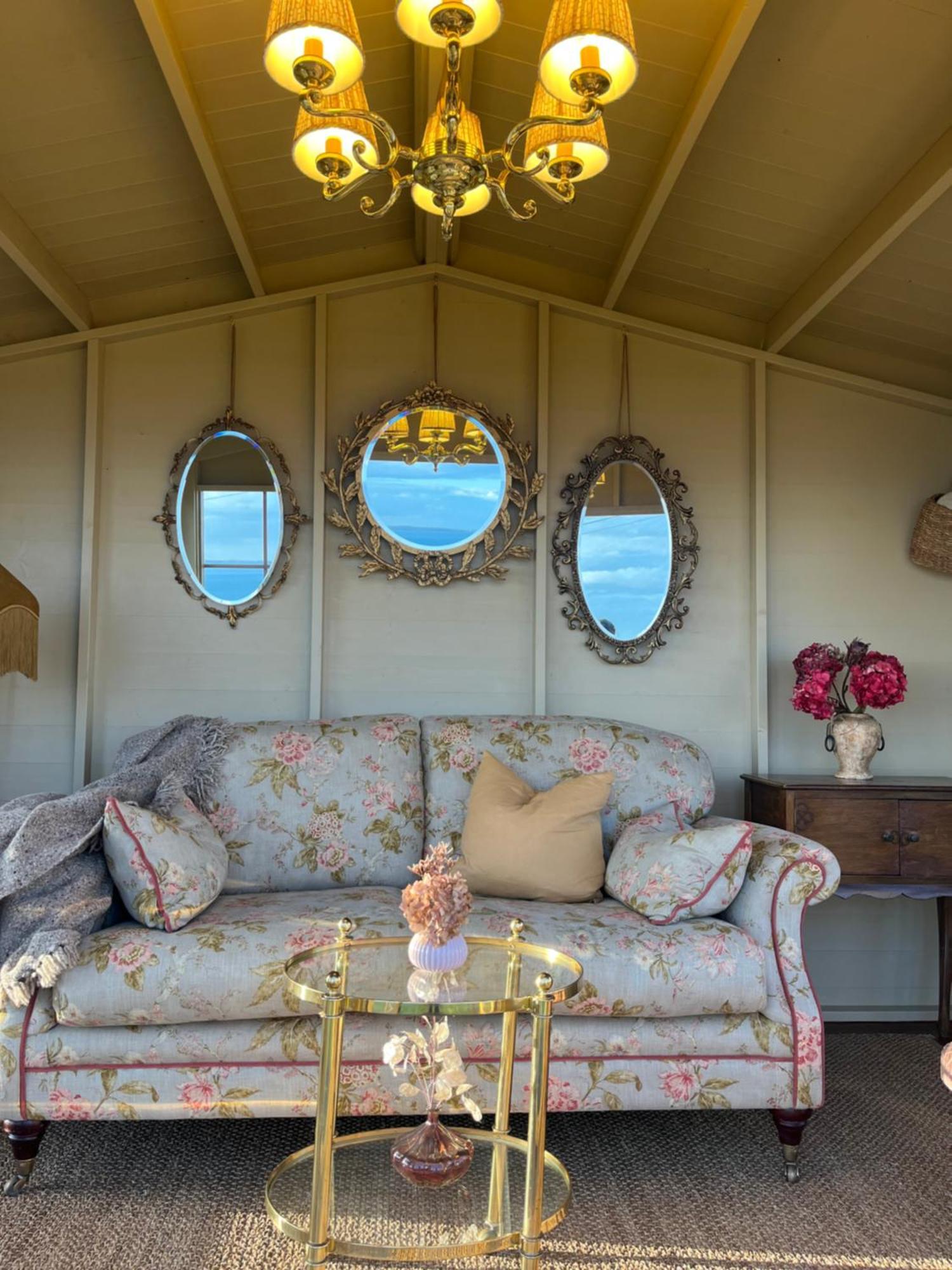 The Pink Cottage Upstairs Suite & Garden Summer Room Whitehead Εξωτερικό φωτογραφία