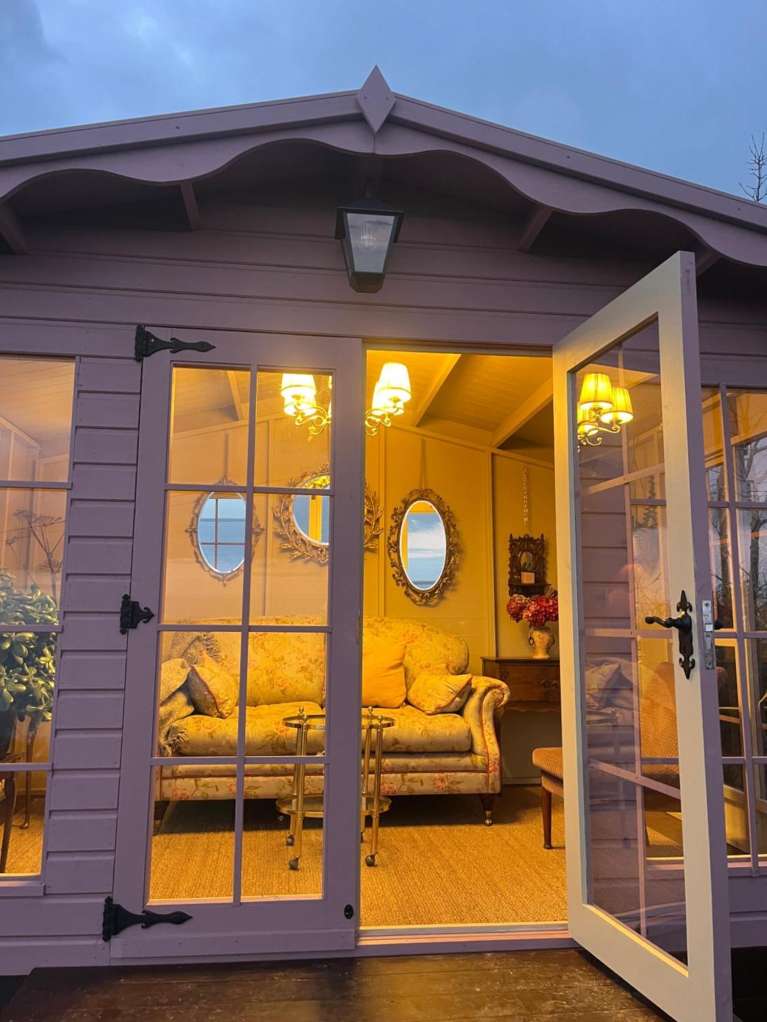 The Pink Cottage Upstairs Suite & Garden Summer Room Whitehead Εξωτερικό φωτογραφία